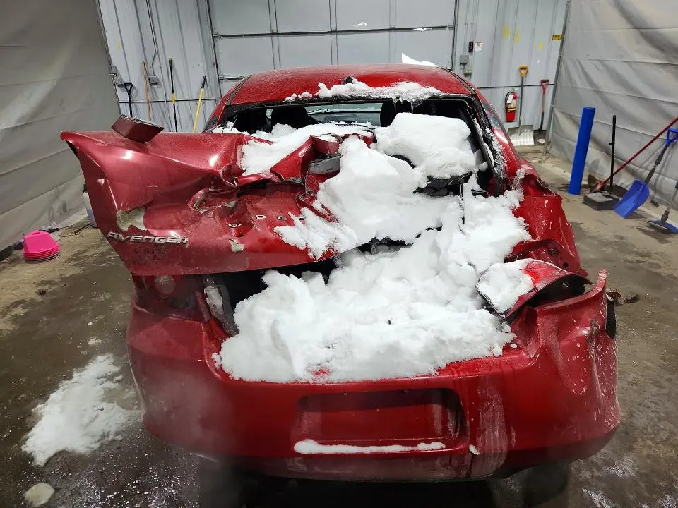 2013 DODGE AVENGER R  