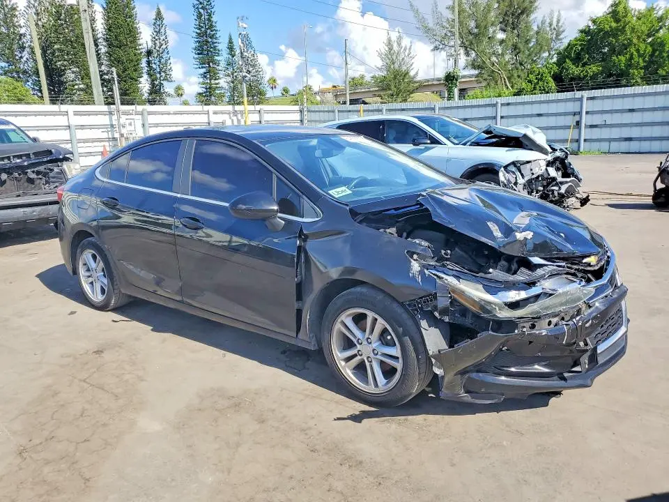 2018 CHEVROLET CRUZE LT  