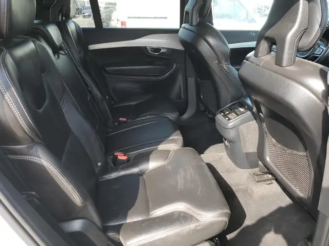 2016 VOLVO XC90 T6  