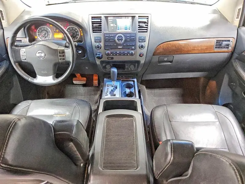 2011 NISSAN ARMADA SV  