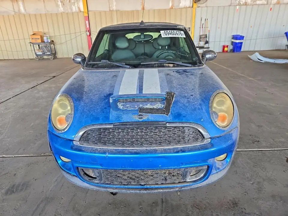 2011 MINI COOPER S  