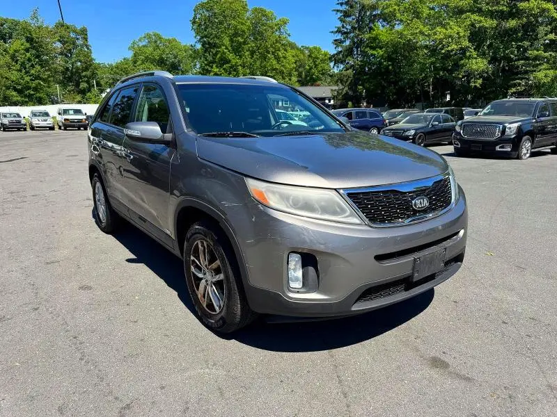 2015 KIA SORENTO LX  