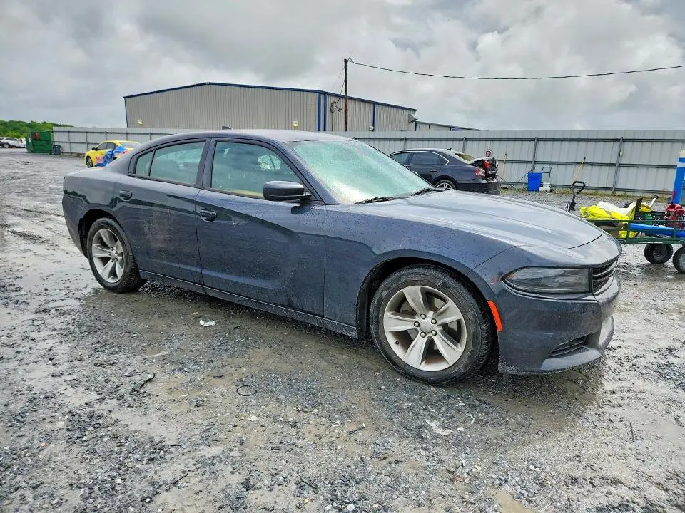 2016 DODGE CHARGER SXT  