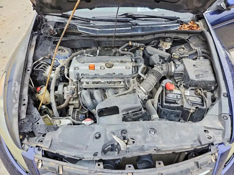 2011 HONDA ACCORD LX  