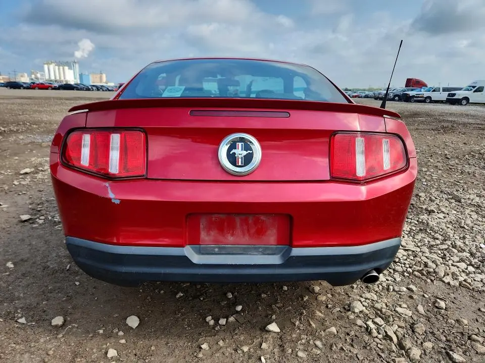 2010 FORD MUSTANG   