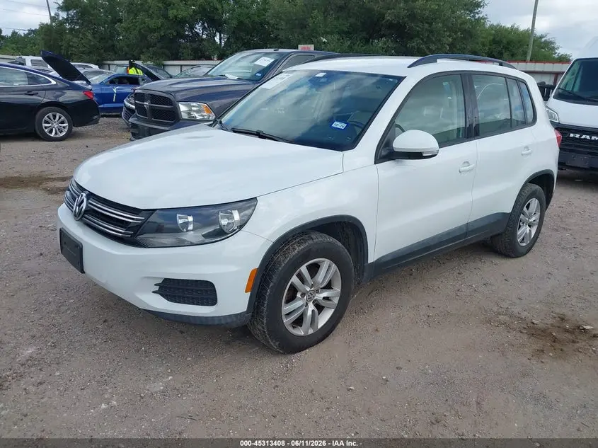 2017 VOLKSWAGEN TIGUAN  