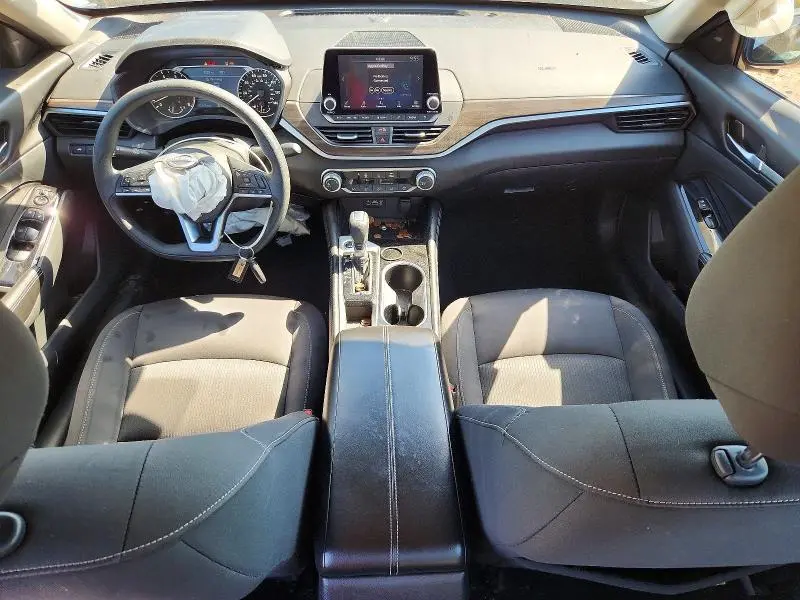 2023 NISSAN ALTIMA SV  