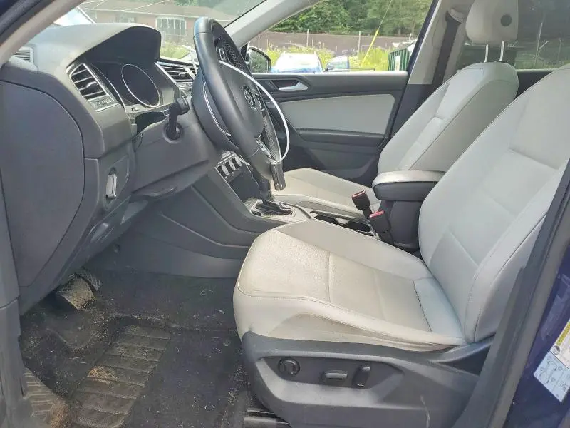 2021 VOLKSWAGEN TIGUAN SE  