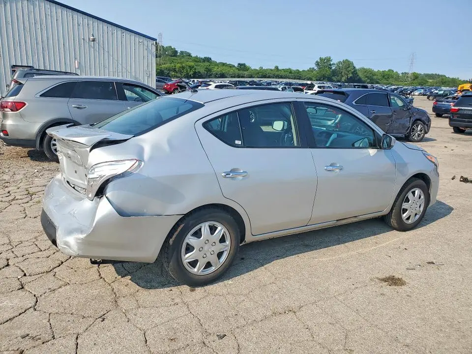 2016 NISSAN VERSA 1.6 SV  