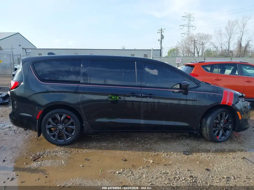 2020 CHRYSLER PACIFICA TOURING