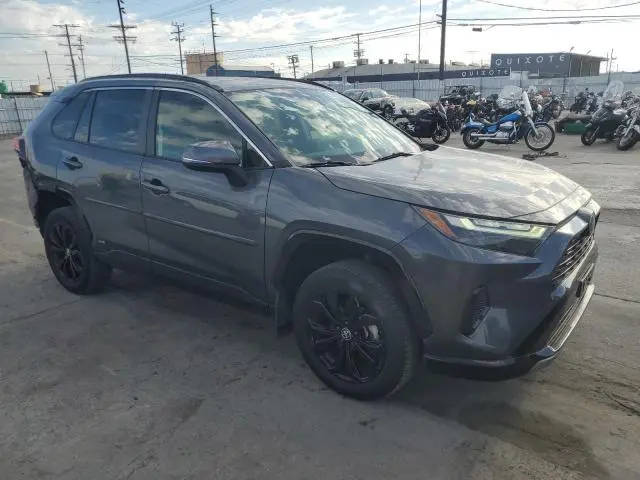 2022 TOYOTA RAV4 SE  