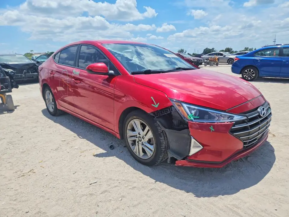2020 HYUNDAI ELANTRA SEL  
