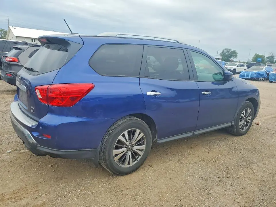 2017 NISSAN PATHFINDER S  