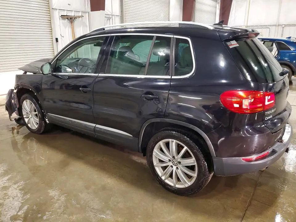 2012 VOLKSWAGEN TIGUAN S  