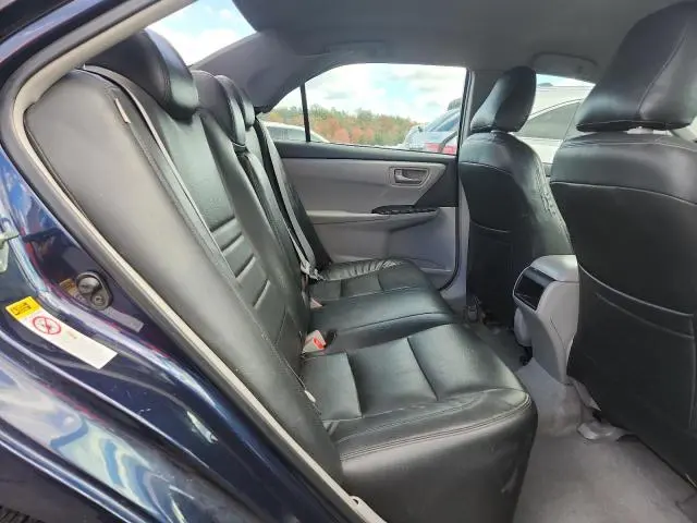 2016 TOYOTA CAMRY LE  