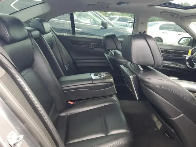 2013 BMW 750 LXI  