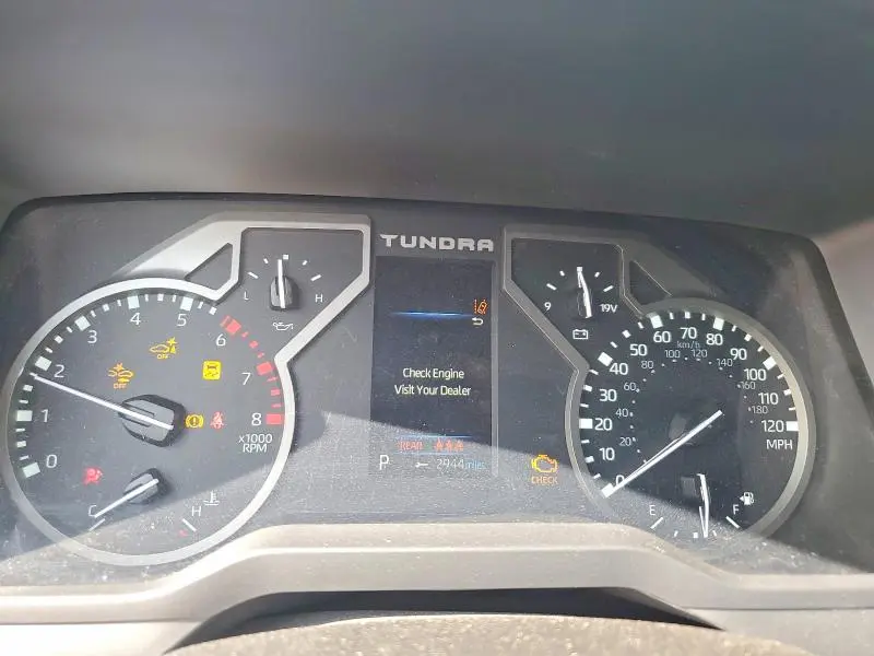 2025 TOYOTA TUNDRA SR5  