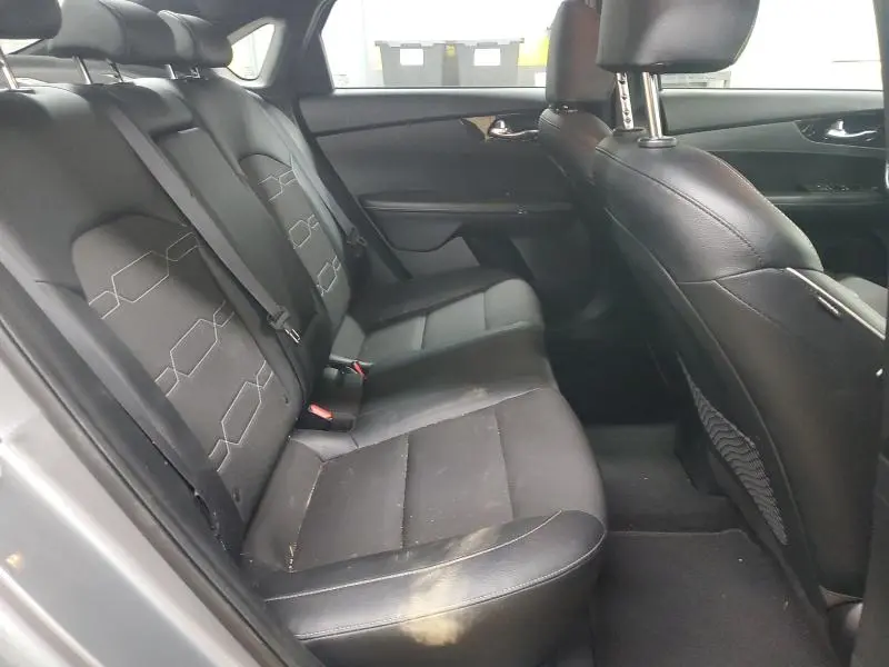 2022 KIA FORTE GT LINE  