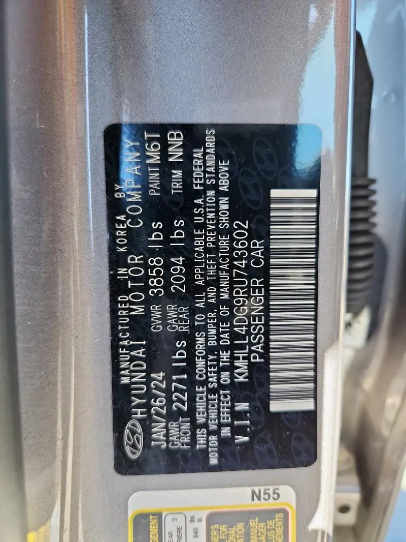 2024 HYUNDAI ELANTRA SE  