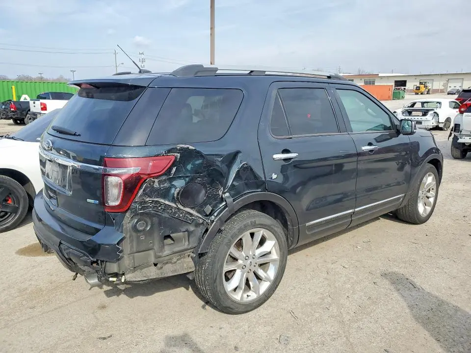 2015 FORD EXPLORER XLT  