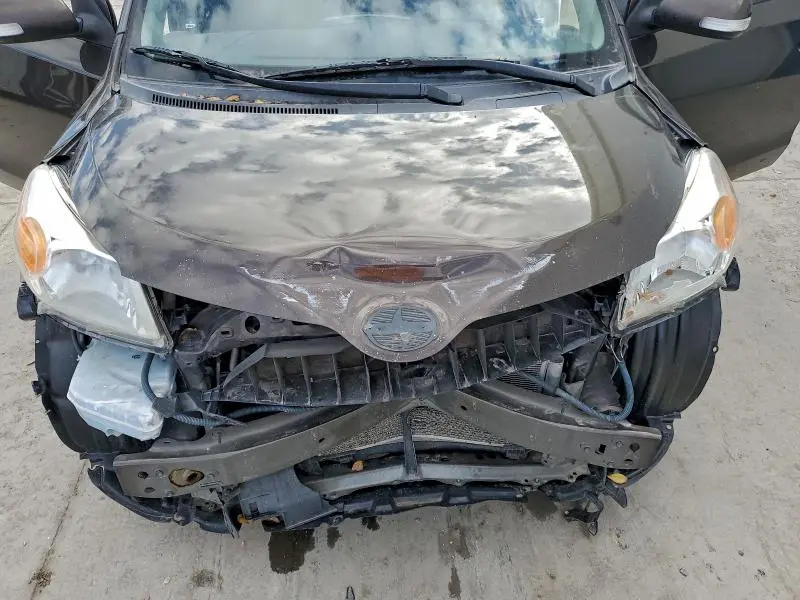 2011 TOYOTA SCION XD   