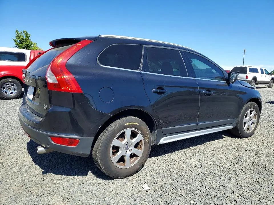 2012 VOLVO XC60 3.2  