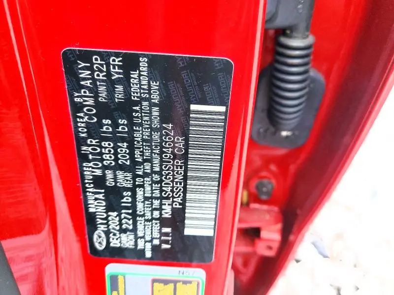 2025 HYUNDAI ELANTRA SEL  