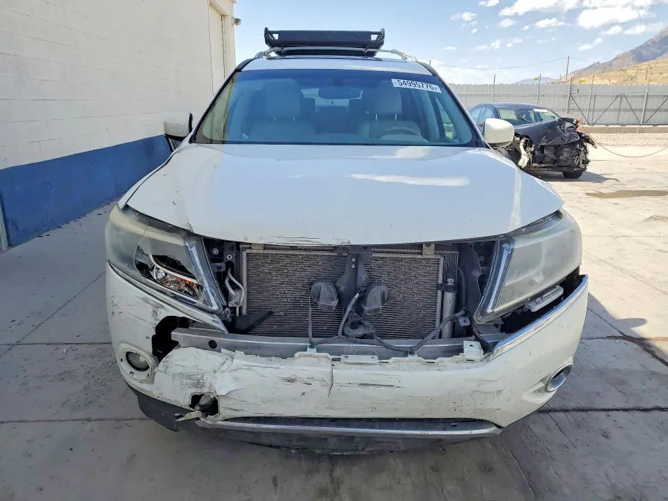 2014 NISSAN PATHFINDER SL  