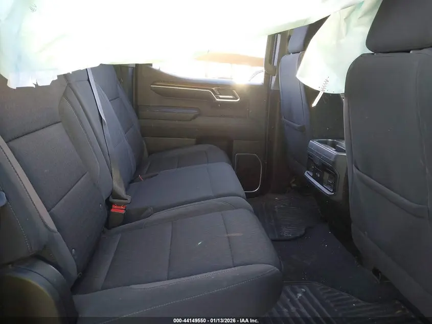 2022 CHEVROLET SILVERADO 1500 4WD  SHORT BED RST