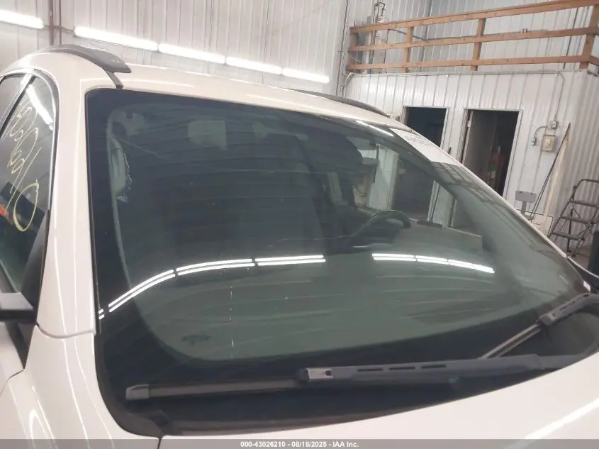 2011 CHEVROLET TRAVERSE LS