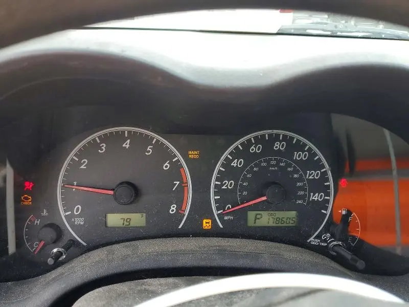 2011 TOYOTA COROLLA LE  