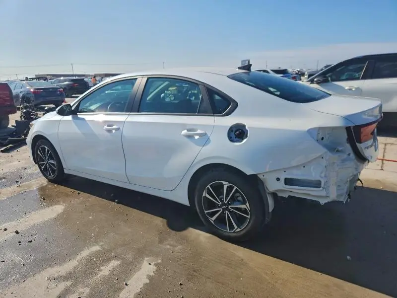 2024 KIA FORTE LXS  