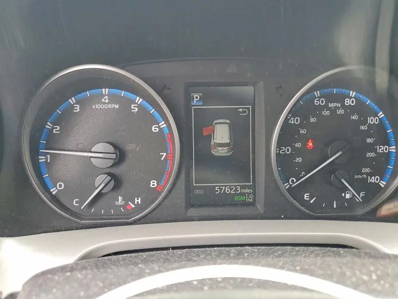 2018 TOYOTA RAV4 XLE  