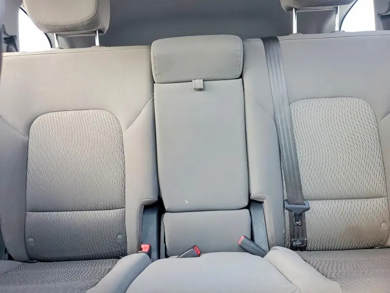 2016 HYUNDAI SANTA FE SE  