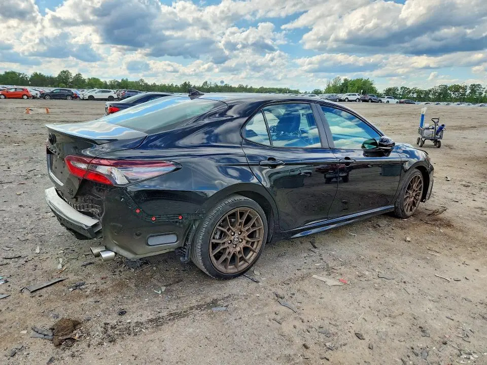 2023 TOYOTA CAMRY SE NIGHTSHADE  