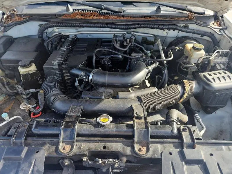 2014 NISSAN FRONTIER S  