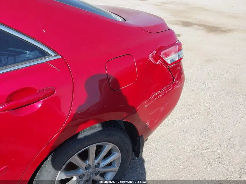 2011 TOYOTA CAMRY XLE