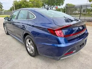 2021 HYUNDAI SONATA SE  