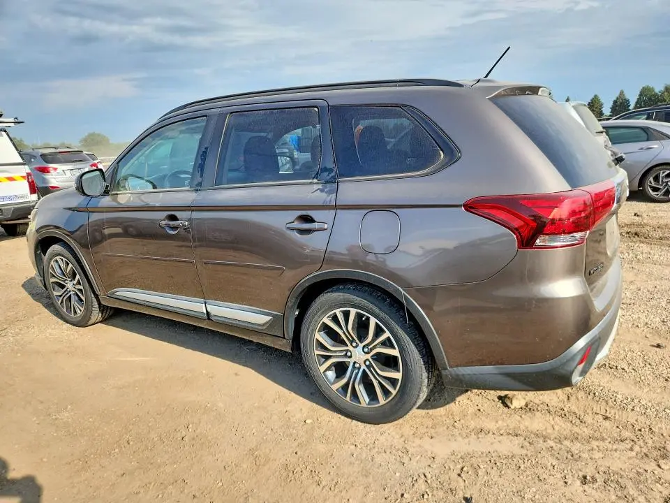 2016 MITSUBISHI OUTLANDER SE  