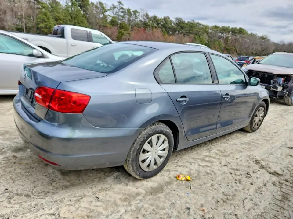 2014 VOLKSWAGEN JETTA BASE  