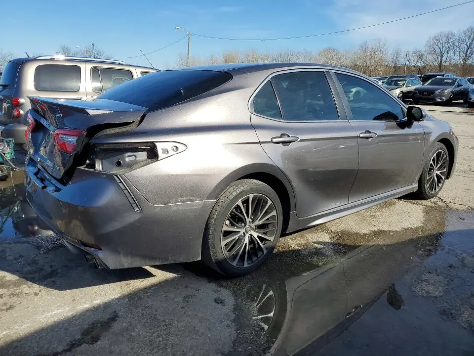 2018 TOYOTA CAMRY   