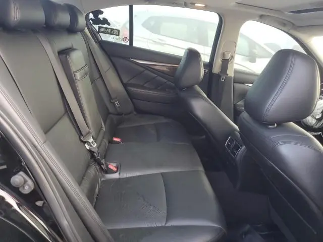 2018 INFINITI Q50 LUXE  