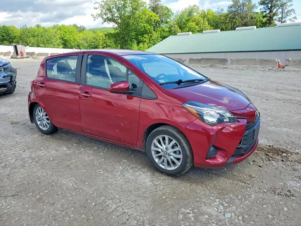 2018 TOYOTA YARIS 5-DOOR LE  