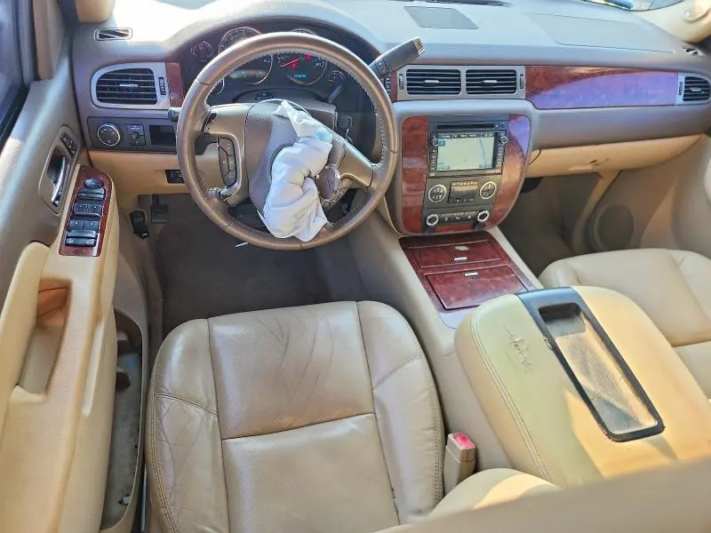 2011 CHEVROLET AVALANCHE LTZ  