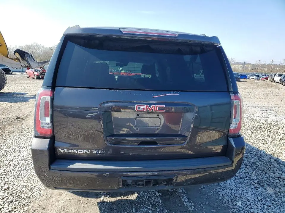 2017 GMC YUKON XL C1500 SLT  