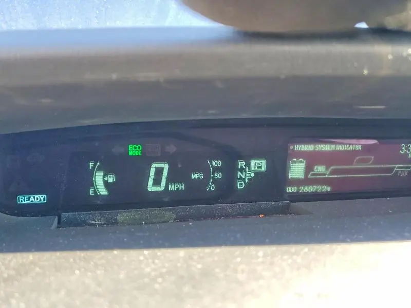 2010 TOYOTA PRIUS III  