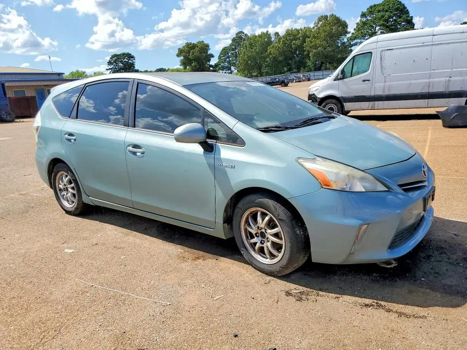 2014 TOYOTA PRIUS V THREE  