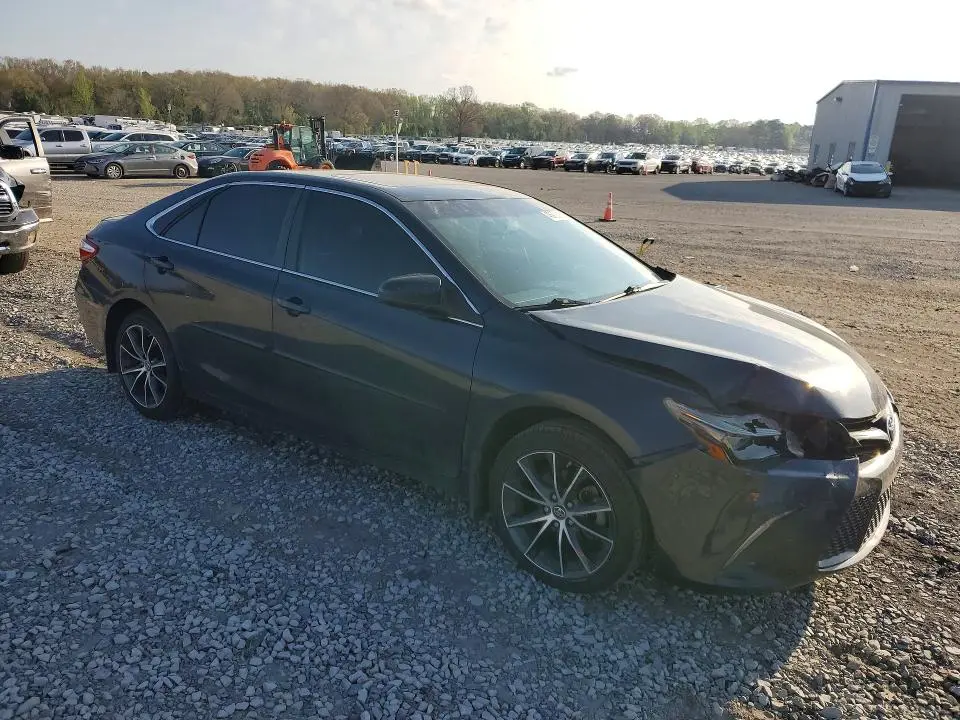 2017 TOYOTA CAMRY XSE V6  