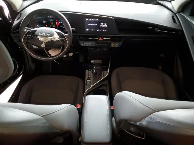 2024 KIA NIRO LX  