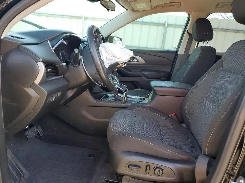 2020 CHEVROLET TRAVERSE LT  